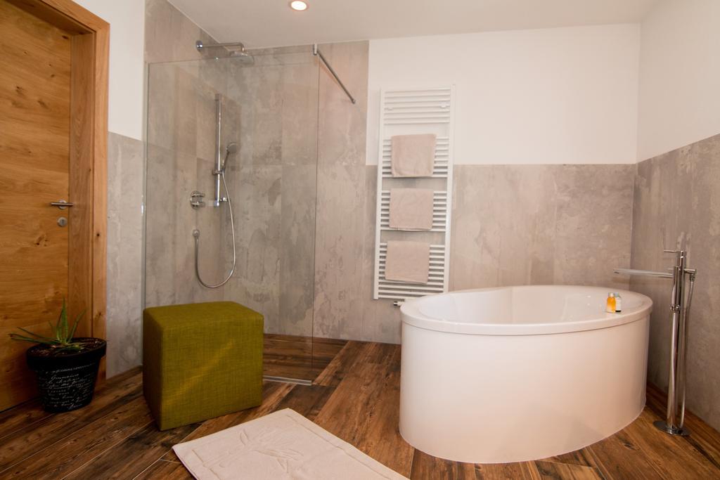 Haus Arnold - Privatzimmer Und Ferienwohnungen Sillian Eksteriør bilde