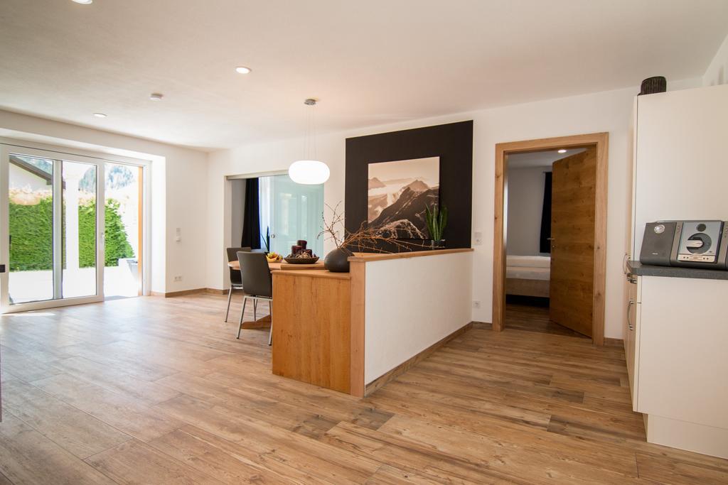 Haus Arnold - Privatzimmer Und Ferienwohnungen Sillian Eksteriør bilde