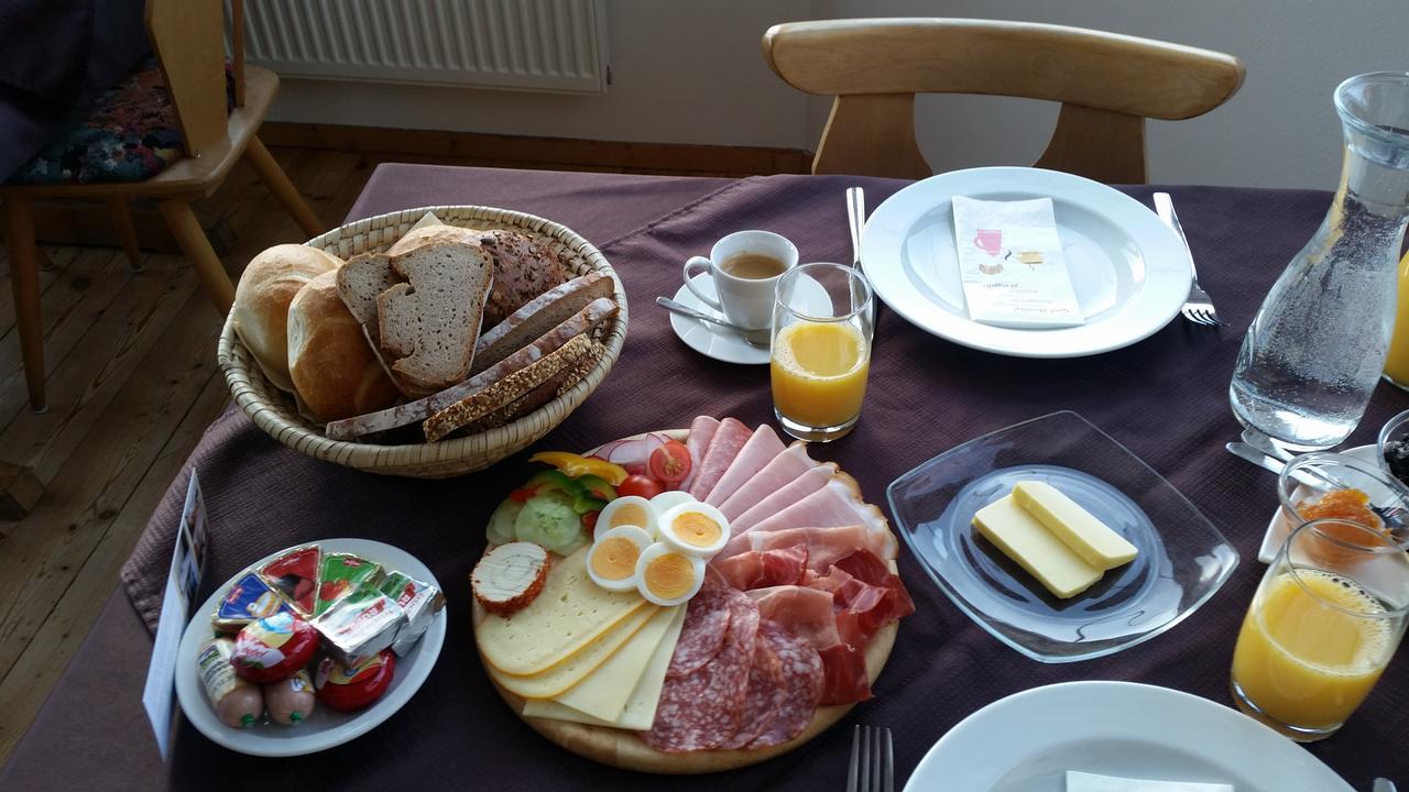 Haus Arnold - Privatzimmer Und Ferienwohnungen Sillian Eksteriør bilde