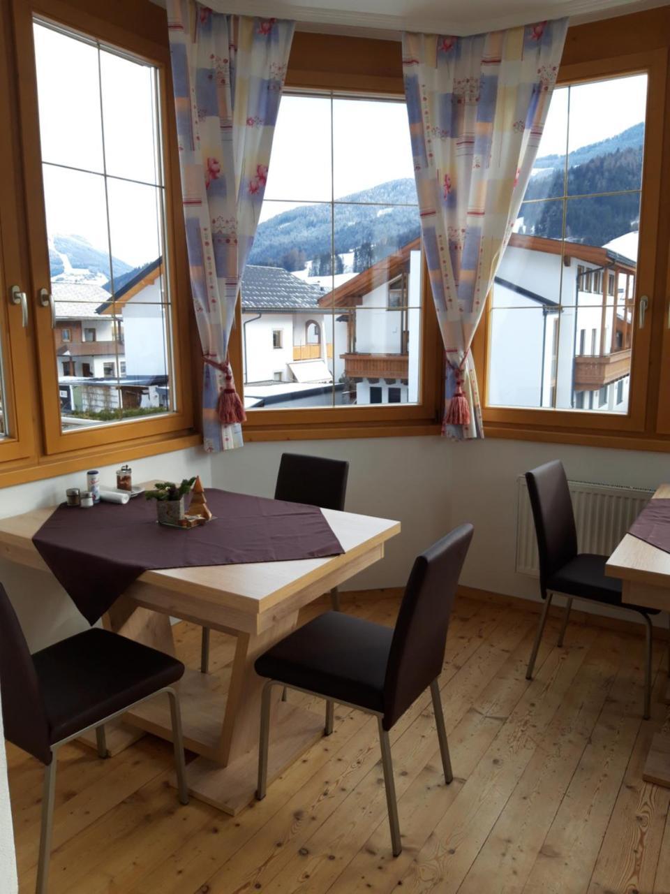 Haus Arnold - Privatzimmer Und Ferienwohnungen Sillian Eksteriør bilde